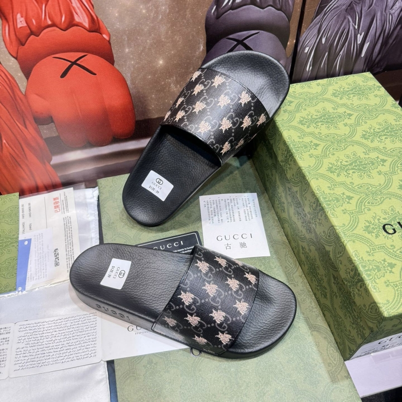 G*u*i slippers